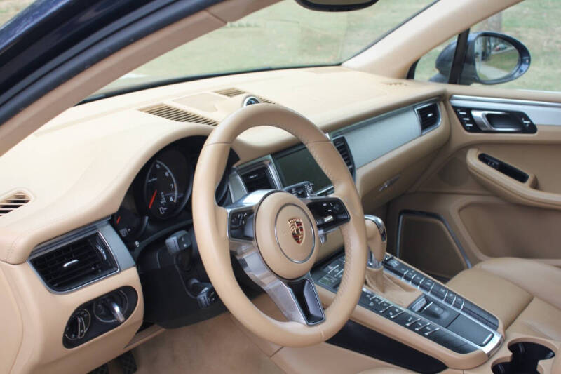 2015 Porsche Macan Turbo