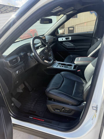 2020 Ford Explorer ST