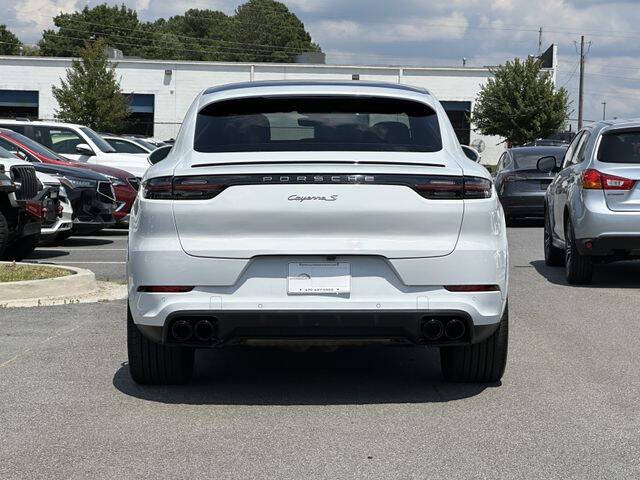 2022 Porsche Cayenne