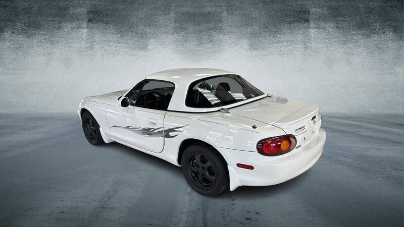2000 Mazda MX-5 Miata