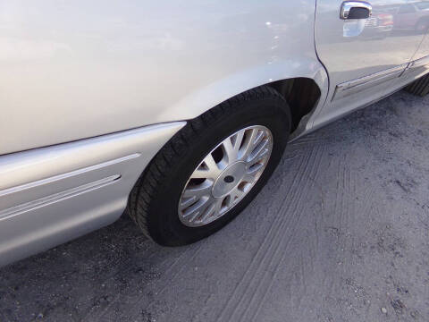 2003 Ford Crown Victoria LX