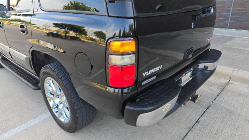 2004 GMC Yukon SLT