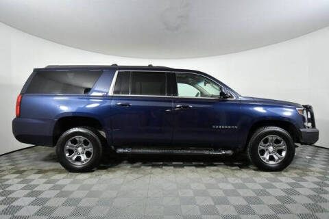 2017 Chevrolet Suburban LT