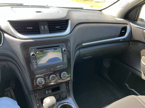 2017 Chevrolet Traverse LT