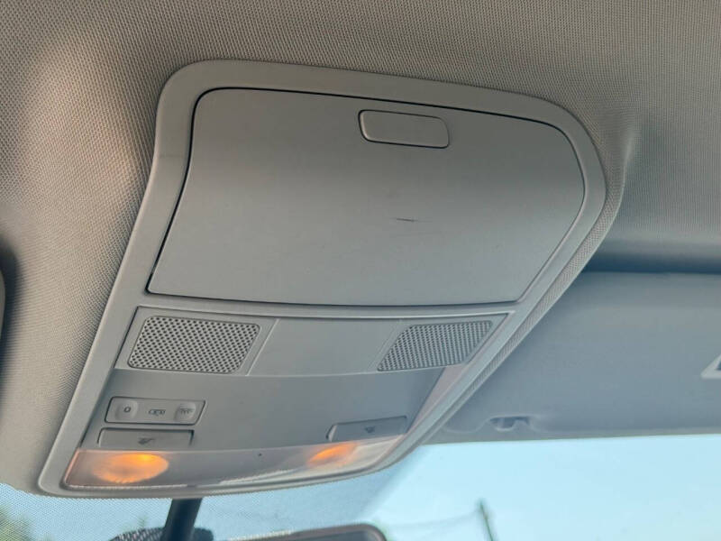 2014 Volkswagen Passat 1.8T S PZEV