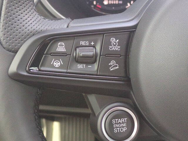 2025 Alfa Romeo Stelvio