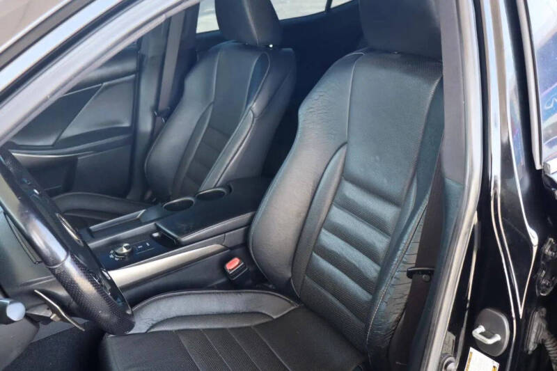 2016 Lexus IS 200t