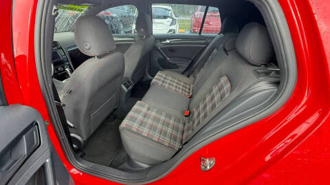 2017 Volkswagen Golf GTI