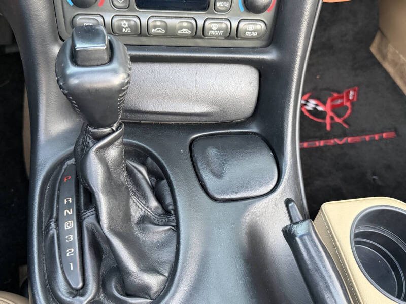 2004 Chevrolet Corvette