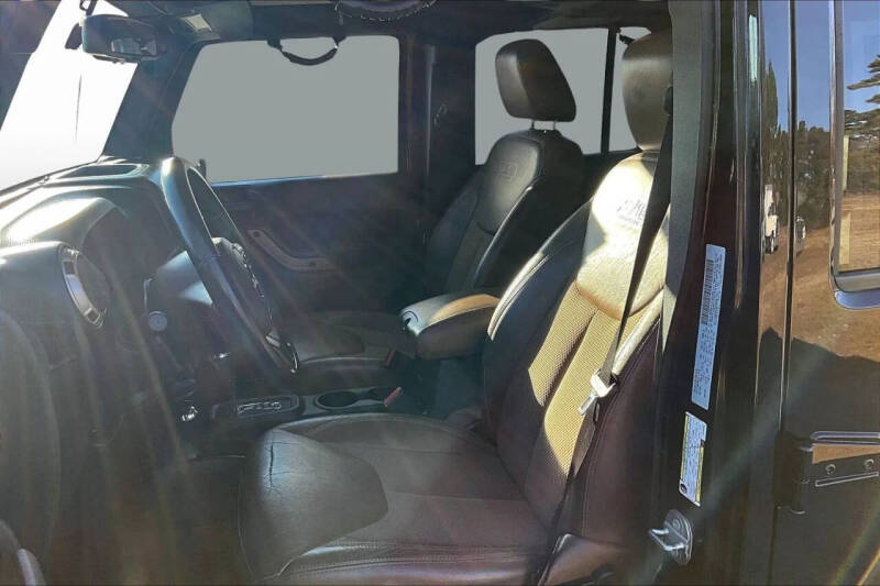 2016 Jeep Wrangler Unlimited Sahara 75th Anniversary