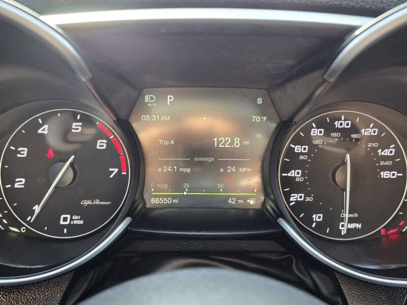 2017 Alfa Romeo Giulia Ti