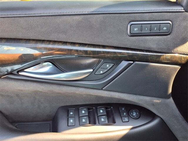 2020 Cadillac Escalade Platinum