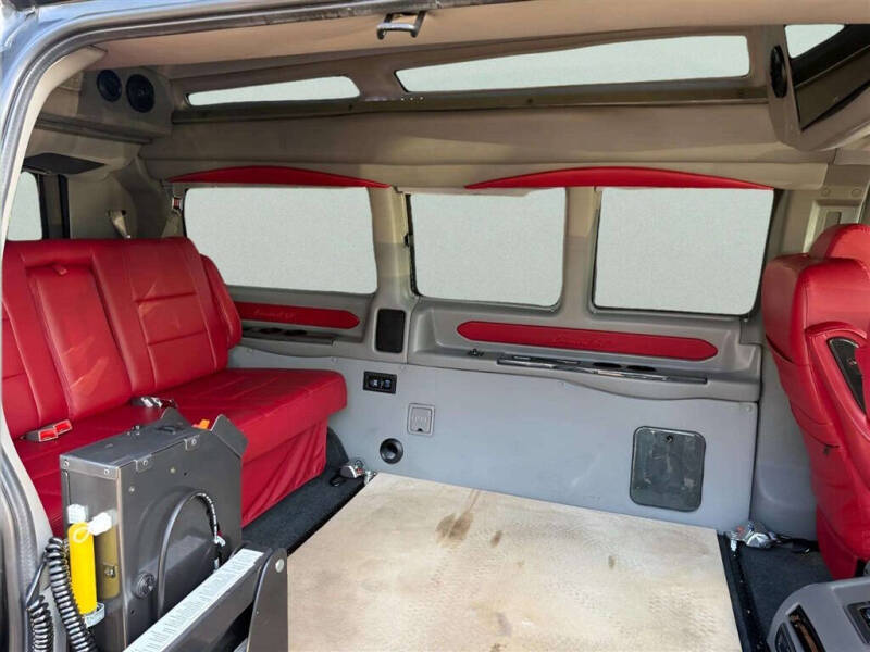 2018 GMC Savana 2500