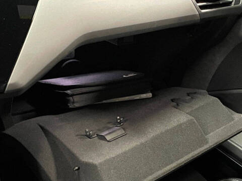 2019 Audi e-tron quattro Prestige