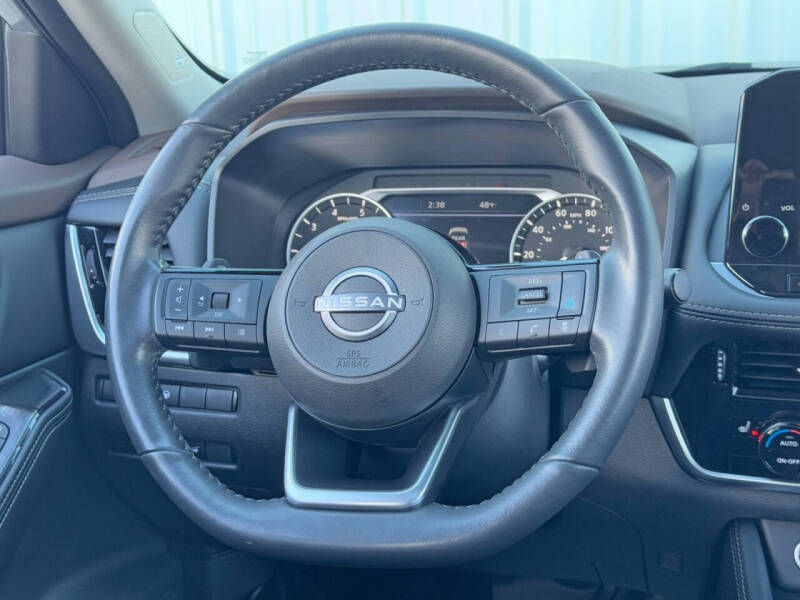 2023 Nissan Rogue SL