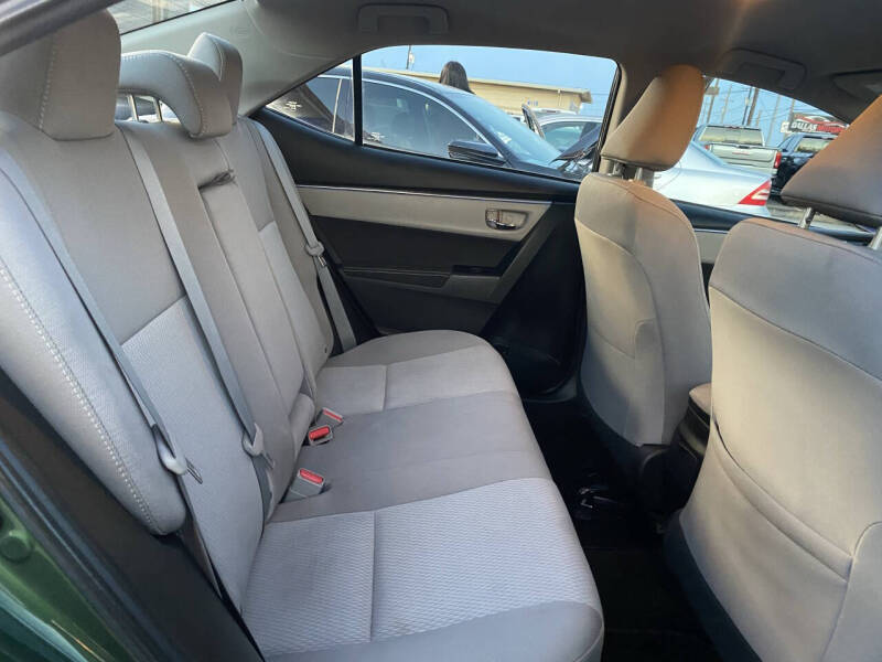 2015 Toyota Corolla LE