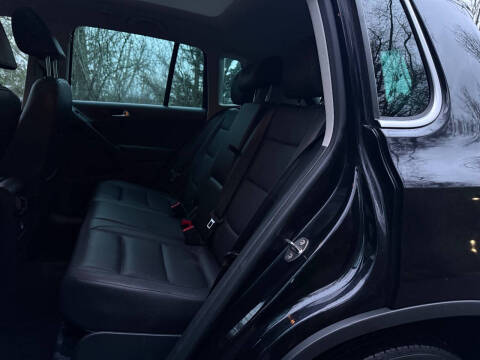 2012 Volkswagen Tiguan SE 4Motion