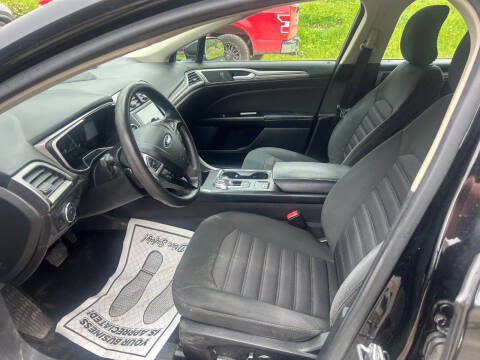 2017 Ford Fusion SE