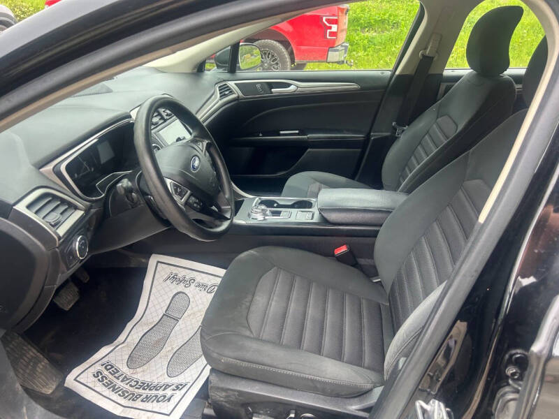 2017 Ford Fusion SE