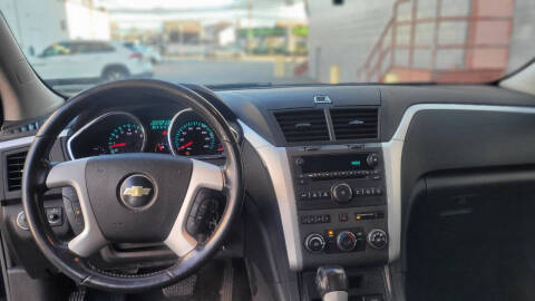2011 Chevrolet Traverse LT