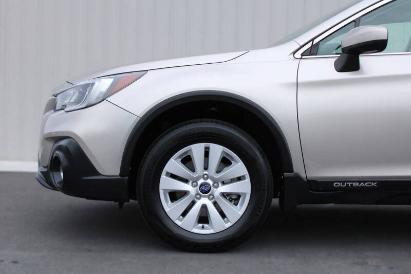 2018 Subaru Outback 2.5i Premium