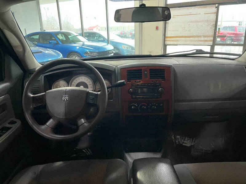 2005 Dodge Dakota SLT