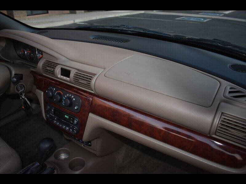 2002 Chrysler Sebring LXi