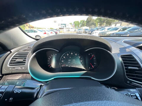 2014 Kia Sorento LX