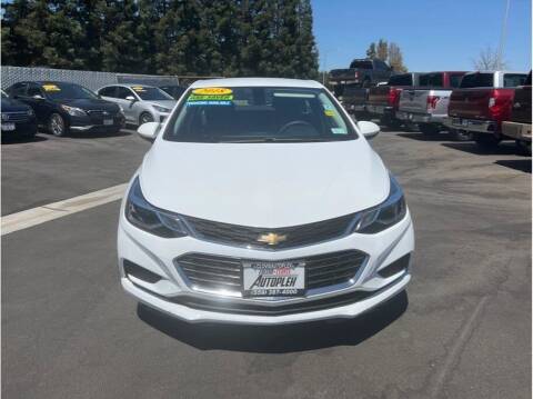 2018 Chevrolet Cruze for sale at Carros Usados Fresno in Clovis CA