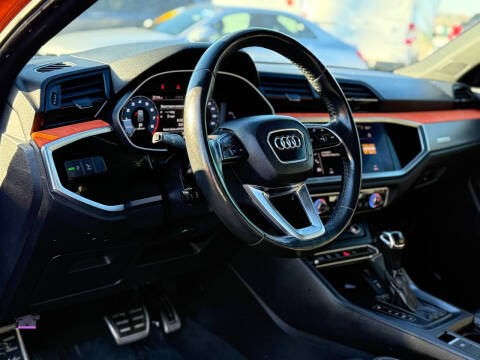 2020 Audi Q3 quattro S line Prem Plus 45 TFSI