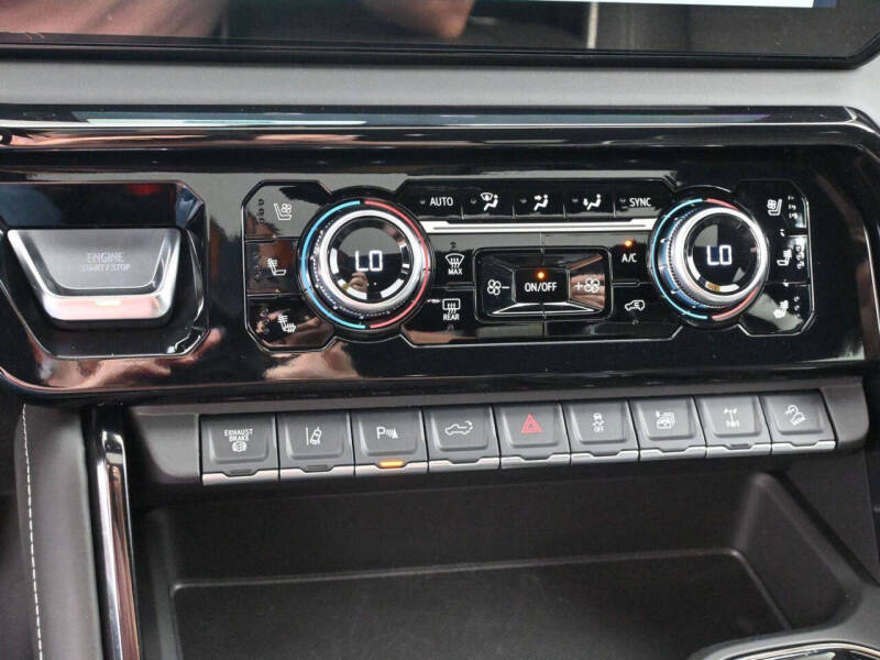 2025 GMC Sierra 2500HD AT4X