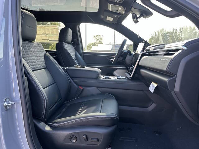 2025 GMC Sierra EV Denali