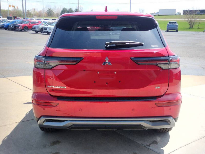 2026 Mitsubishi Outlander SE