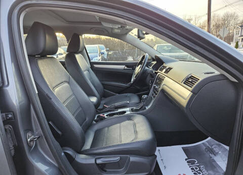 2013 Volkswagen Passat SE PZEV