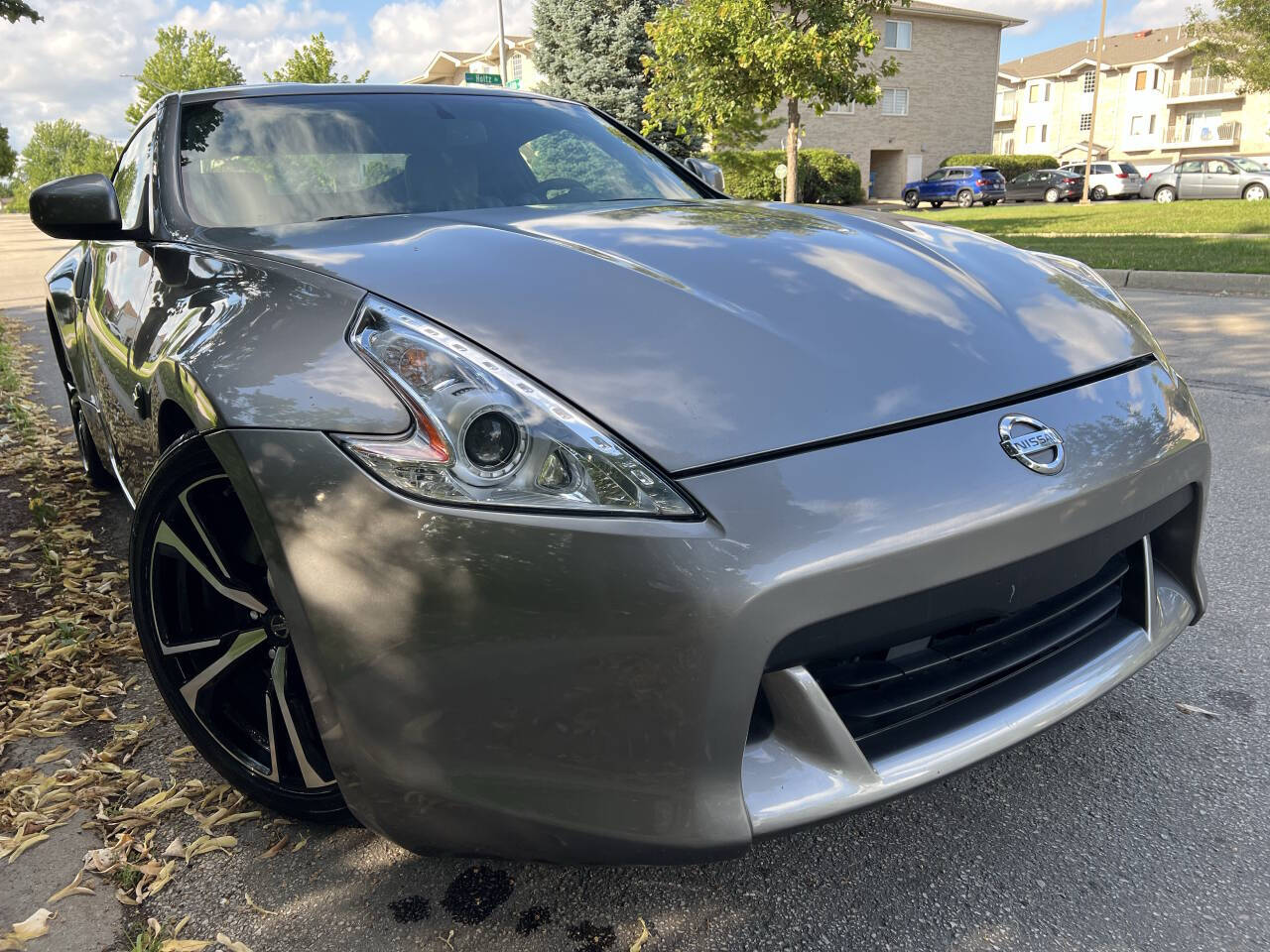2009 Nissan 370Z Touring 2dr Coupe 7A's photo
