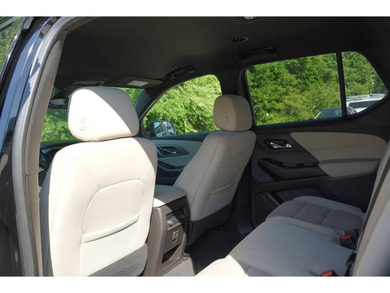 2022 Chevrolet Traverse LS