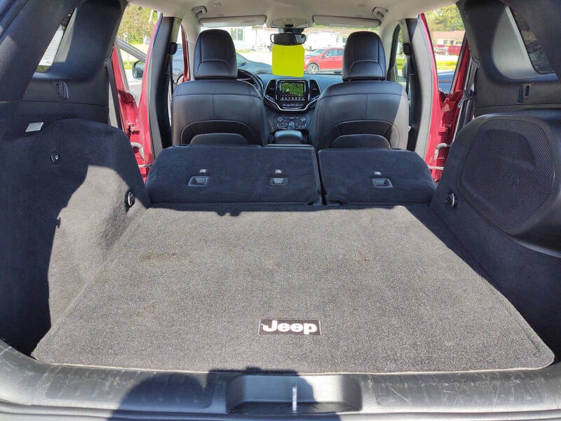 2019 Jeep Cherokee Overland