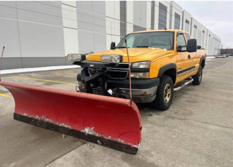 Used 2006 Chevrolet Silverado 2500HD LT2 with VIN 1GCHK29U46E205573 for sale in Elmhurst, IL