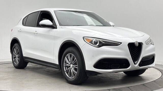 2023 Alfa Romeo Stelvio Sprint