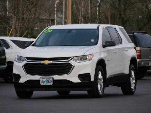2020 Chevrolet Traverse for sale at CLINT NEWELL USED CARS in Roseburg OR