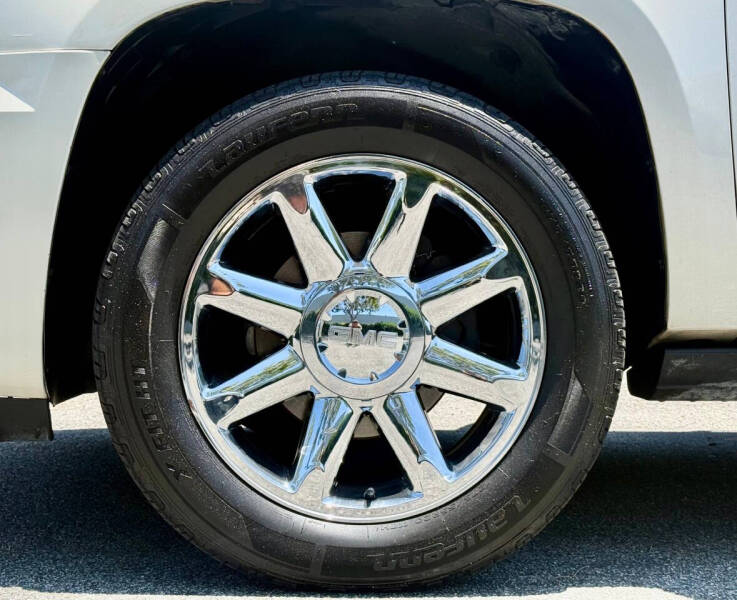 2011 GMC Yukon Denali
