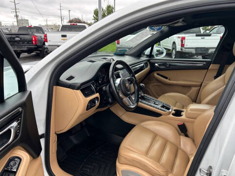 2017 Porsche Macan GTS