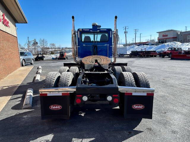 2018 Peterbilt 389