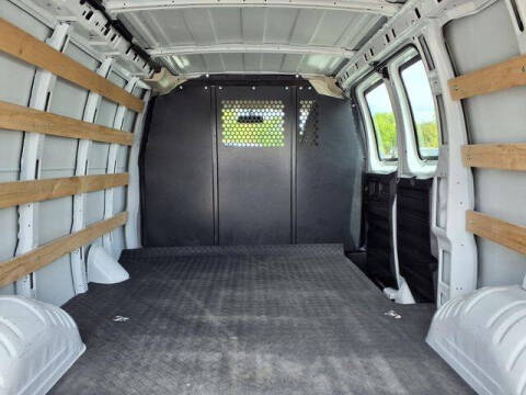 2024 GMC Savana 2500