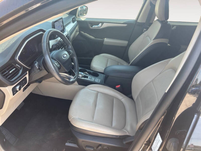 2020 Ford Escape Hybrid SE Sport