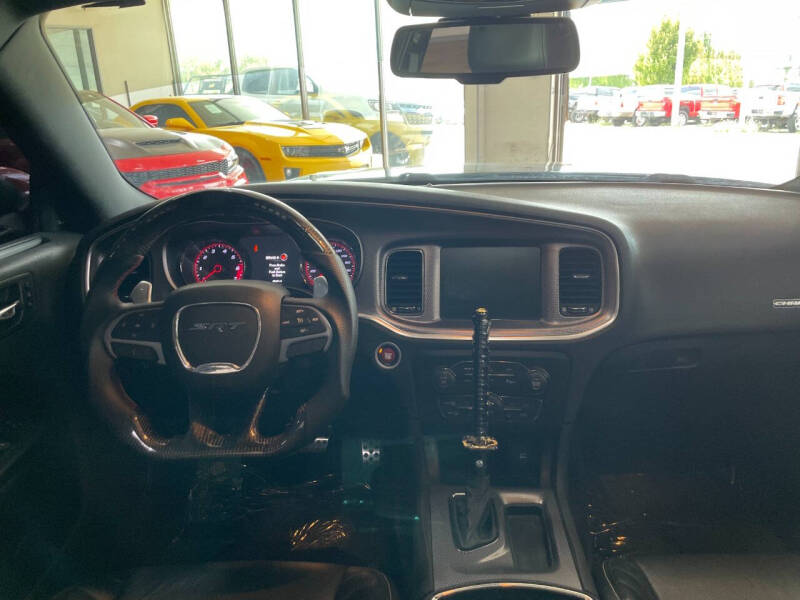 2016 Dodge Charger SRT Hellcat