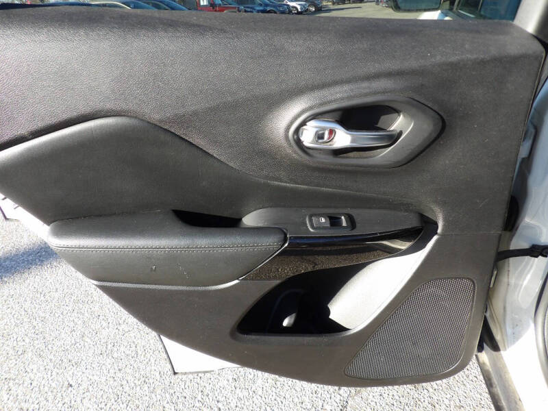 2019 Jeep Cherokee Altitude