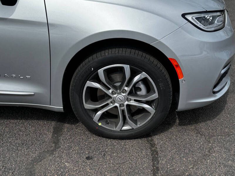 2026 Chrysler Pacifica Pinnacle