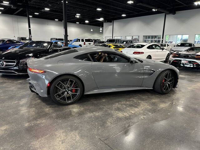 2021 Aston Martin Vantage