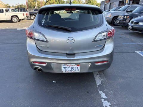 2013 Mazda MAZDA3 i Touring